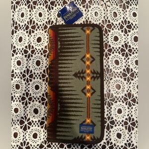 NWT! Pendleton knitting needle case
